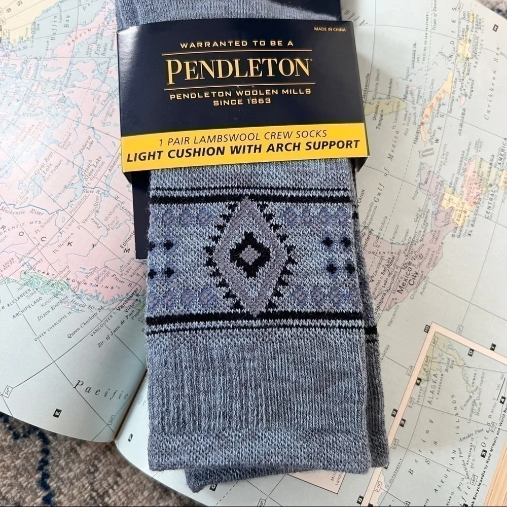Pendleton Heritage Blue Light Cushion Moisture Wicking Soft Lambswool Crew Socks